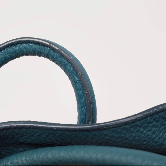 EUC Prada Vitello Daino Leather Side Zip Shopper tote - Picture 6 of 17